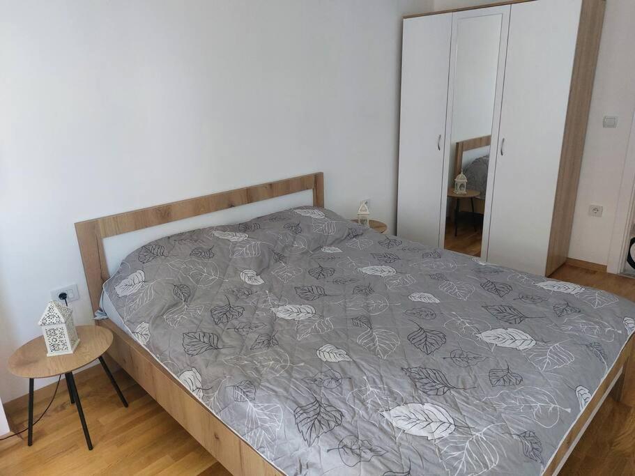 Skopje Family Business Apartment Exteriör bild
